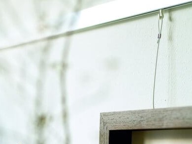 Frame hanging systems Nielsen